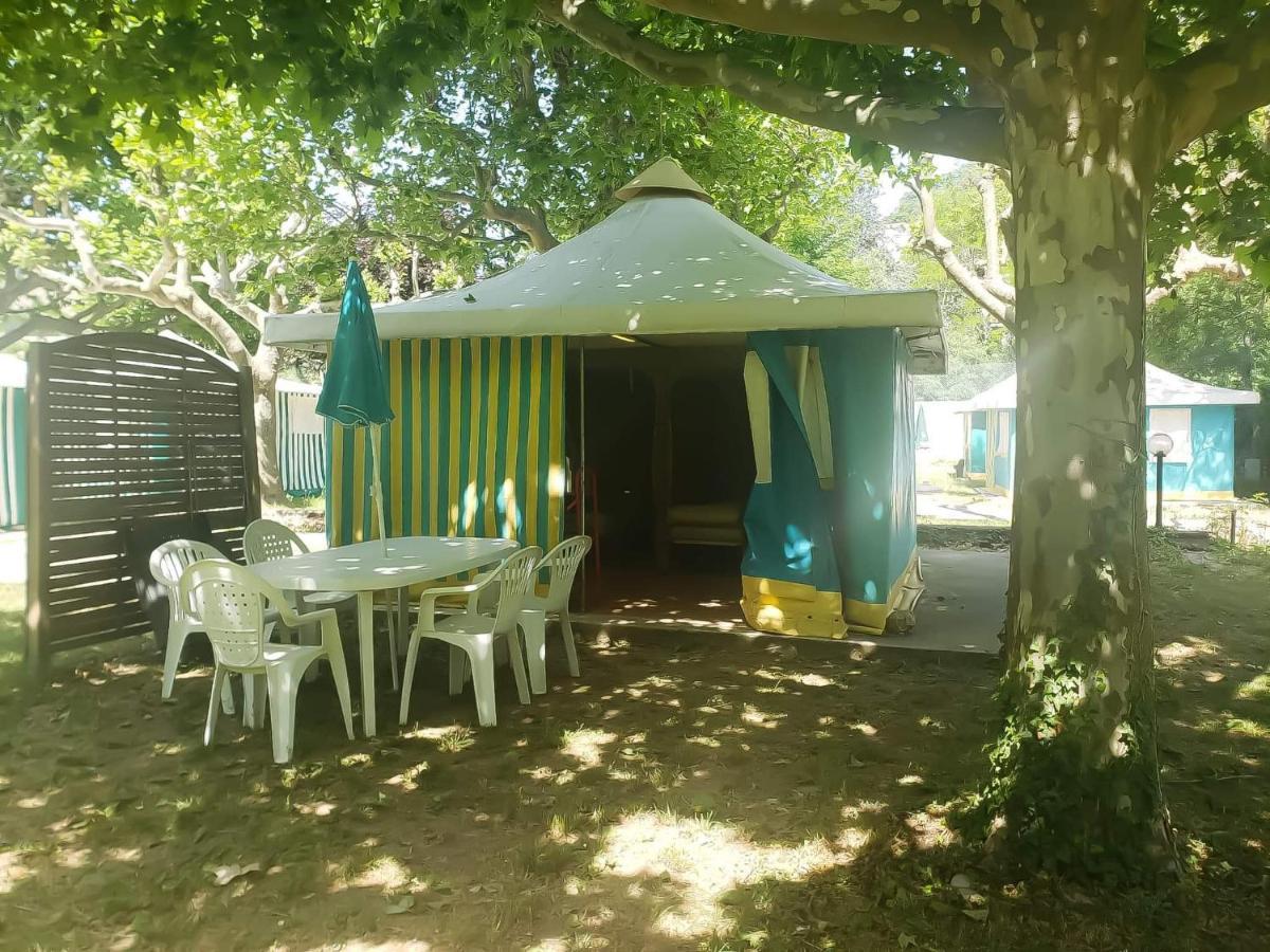 Coux Le Moulin D'Onclaire Camping Et Chambres D'Hotes מראה חיצוני תמונה